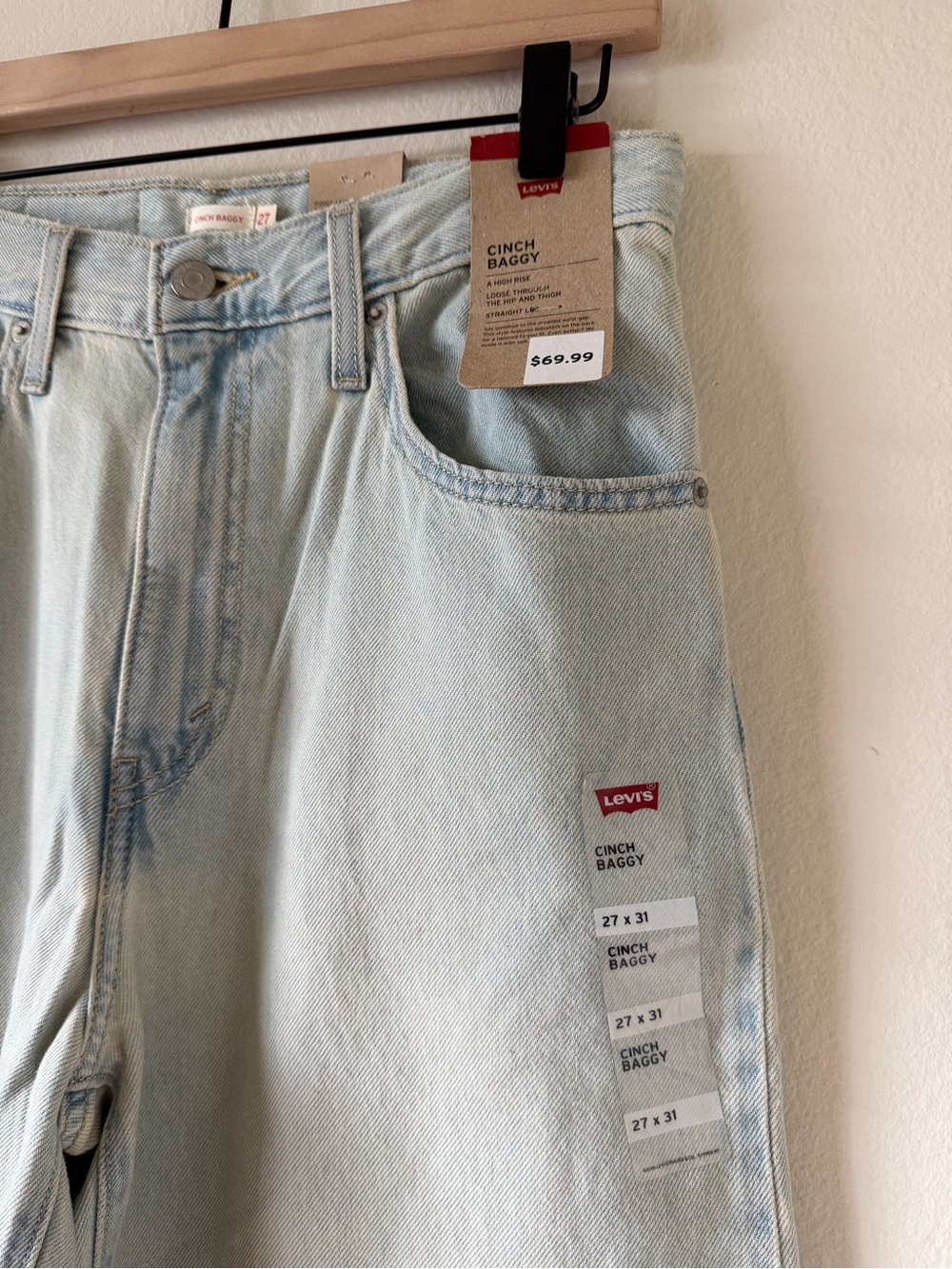 NWT Levi’s Cinch Baggy Jeans - Picture 3 of 9